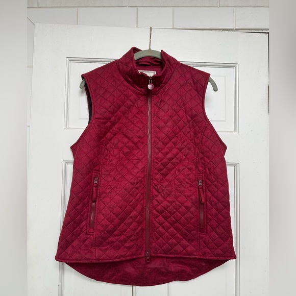 Outback Trading Company Wilona Women's Burgundy Quilted Vest - Picture 2 of 13